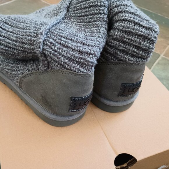 UGG Grey Knitted Boots - Picture 6 of 9
